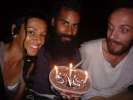 3 ans deja . . . Marta, Gerry, Mikeal autour d une moulte glace au chocolat